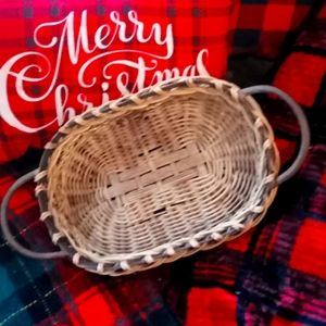 Wicker 🧺 L 12" W 2.5"